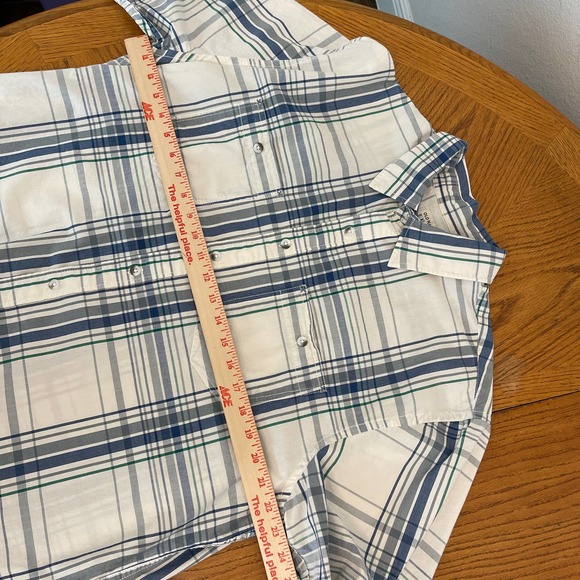 Old Navy Checked Shirt button up Men Sz XL slightly used - Picture 4 of 6